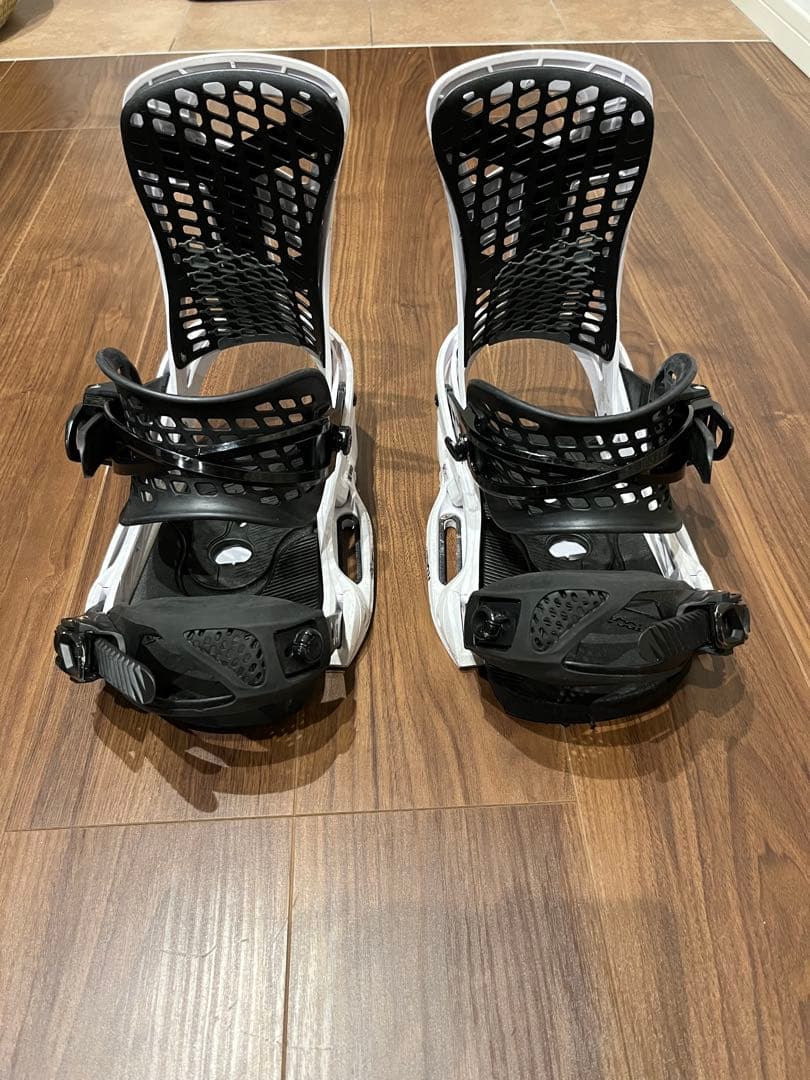 格安　バートン　ジェネシス　BURTON　GENESIS　EST　M