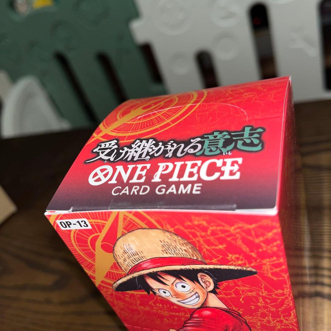 【未開封テープ付き】 ONE PIECEカード 受け継がれる意志1BOX