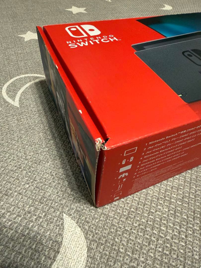 Nintendo Switch 本体 + 付属品 + キャリングケース