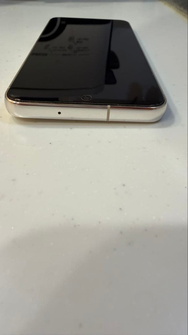 美品　Samsung Galaxy S23 ホワイト　楽天SIMフリー