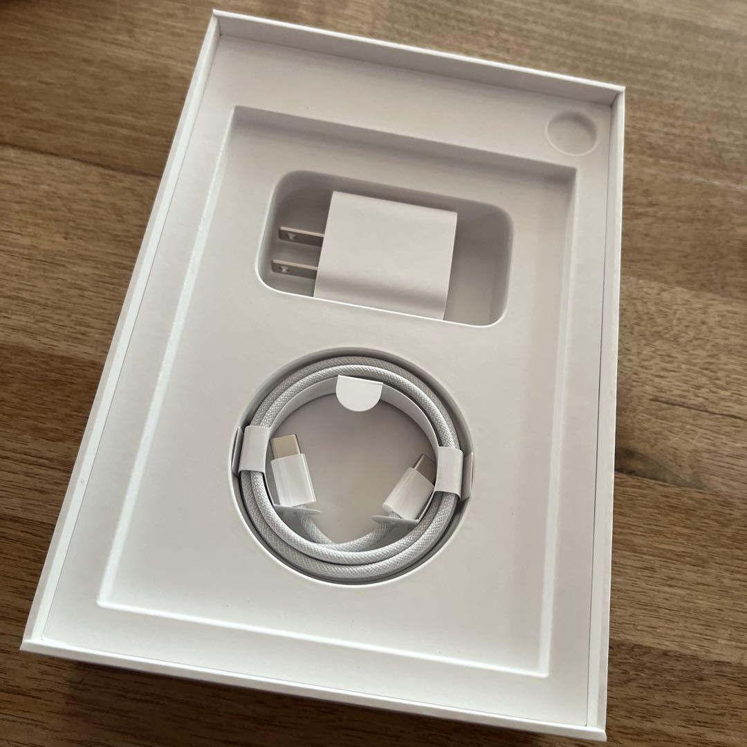 iPad mini A17 Pro Wifi Smart Folio付き