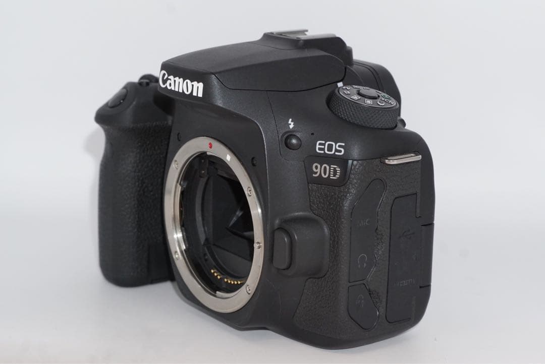デジタルカメラ EOS 90D