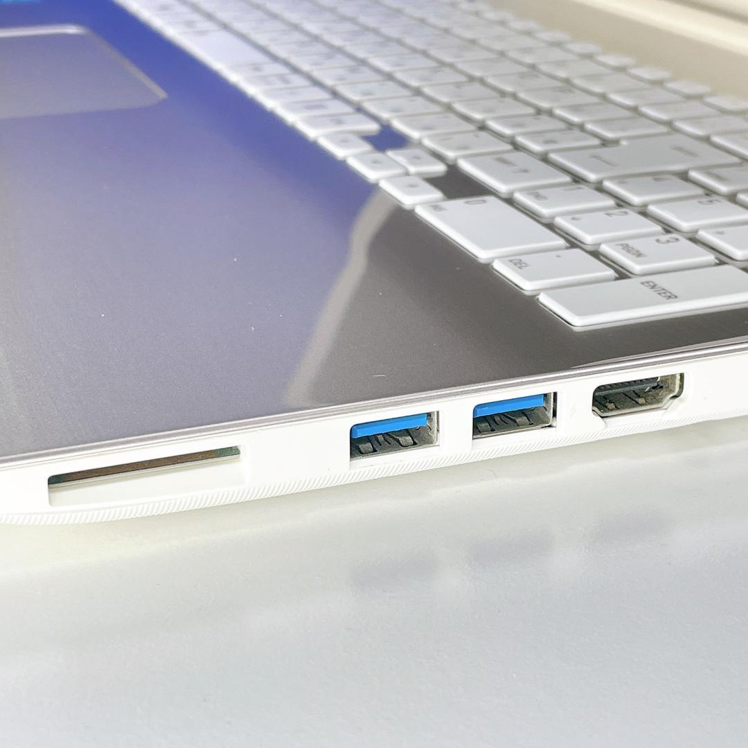 すぐ使える✨快適SSD✨Windows11✨東芝ゴールドノートパソコン薄型カメラ