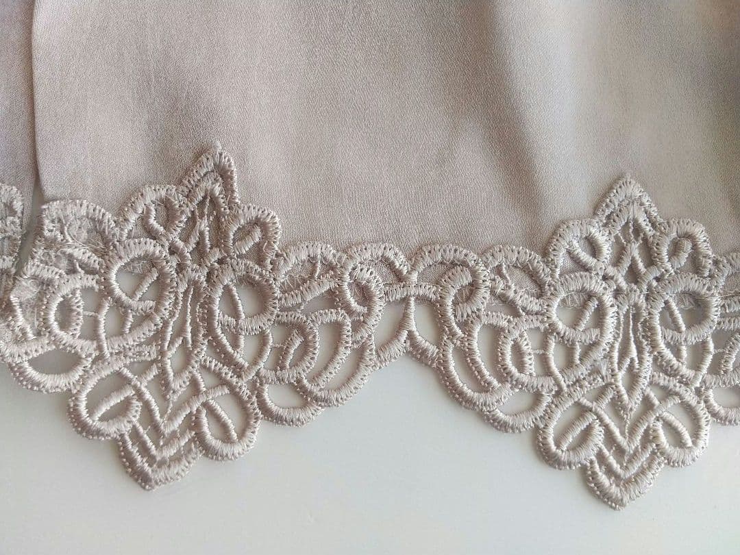 レア☆サルート　ゼーン　キャミソールL 　ベージュ