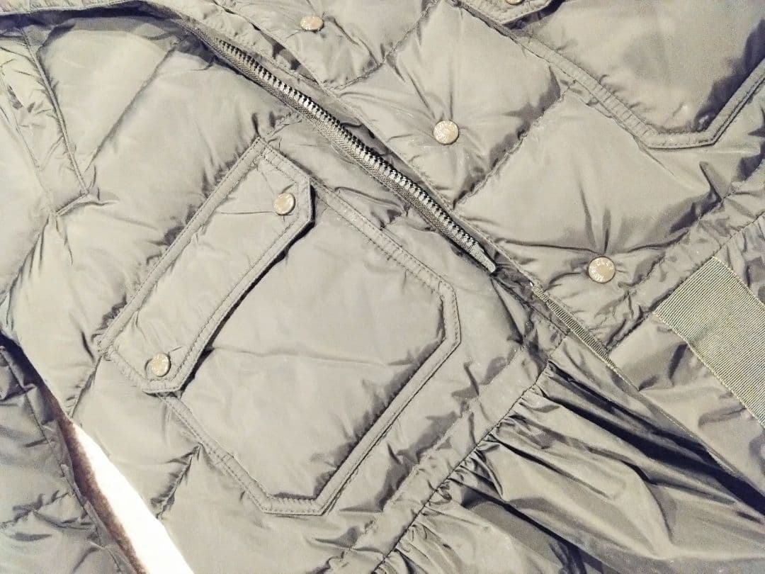 MONCLER　モンクレール フリル　ダウンジャケット カーキ　サイズ0