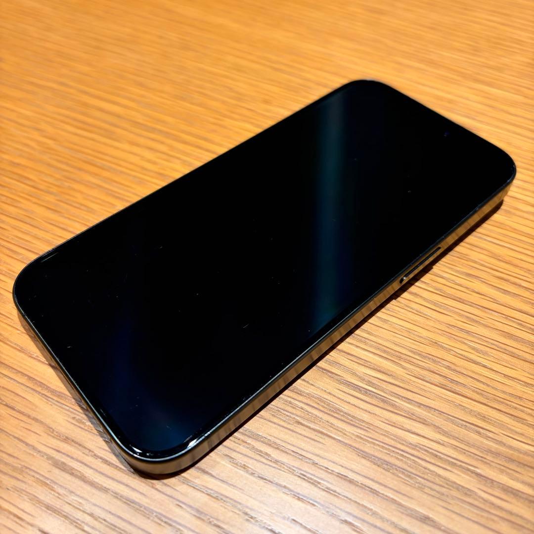 【美品】iPhone15pro 128GB SIMフリー ブラックチタニウム