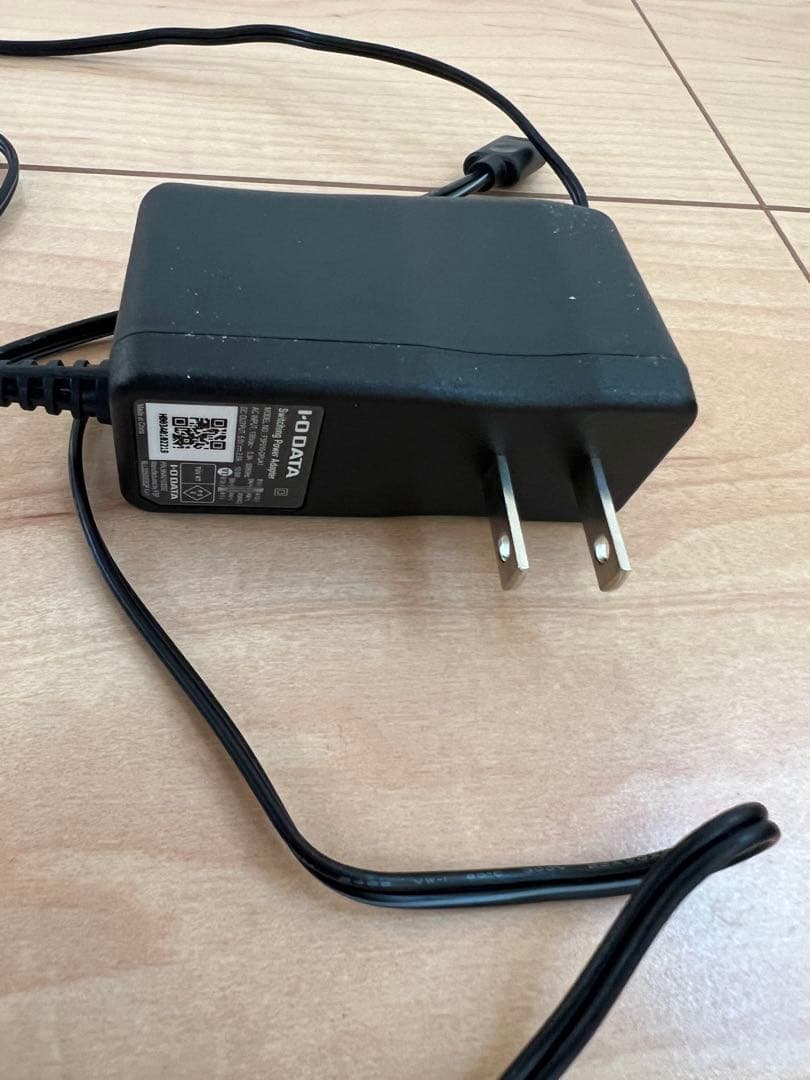 モバイルディスプレイ　15.6型　i-o DATA LCD-CF161XDB-M