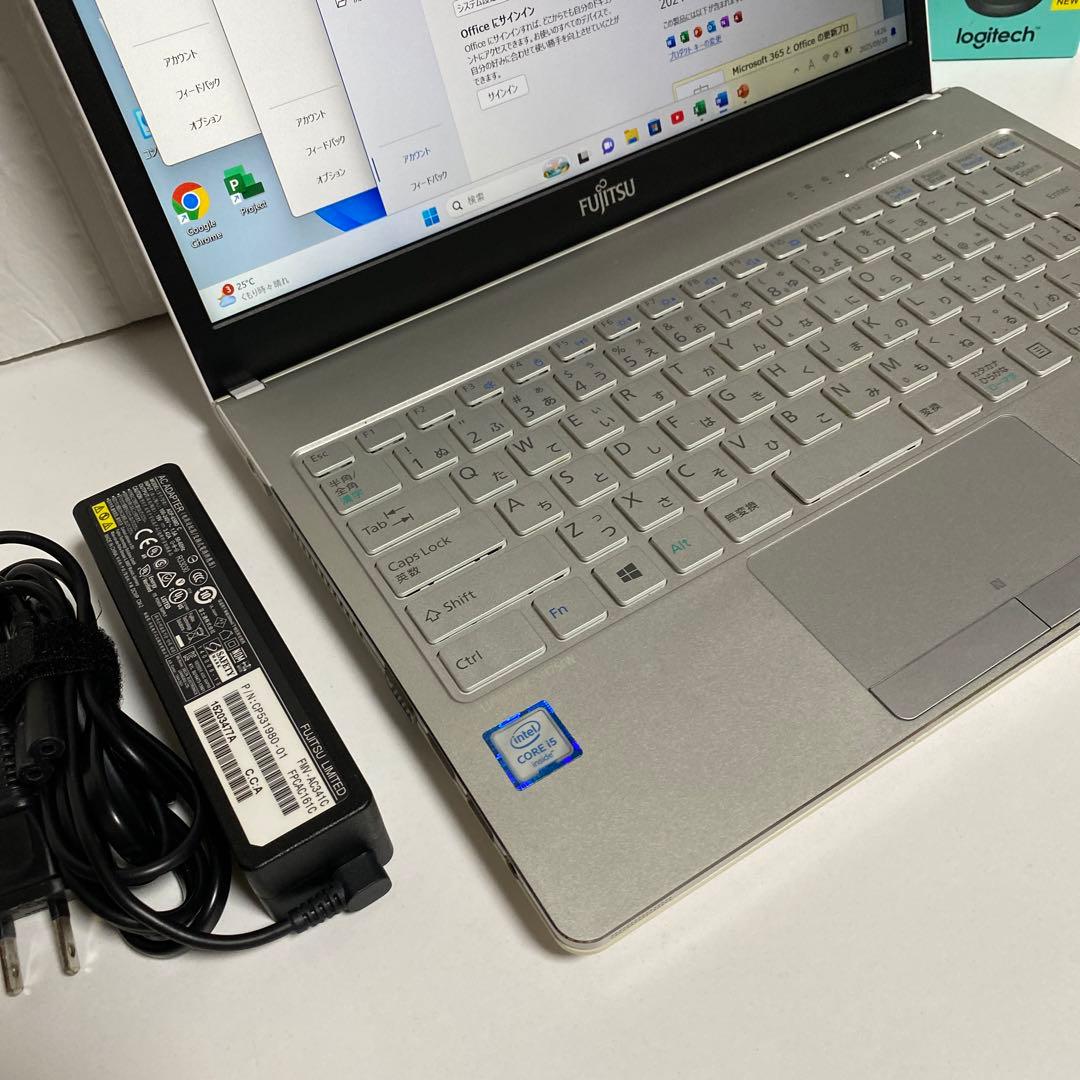 Windows11オフィス入り　Corei5 FHD SSD 256GB 富士通
