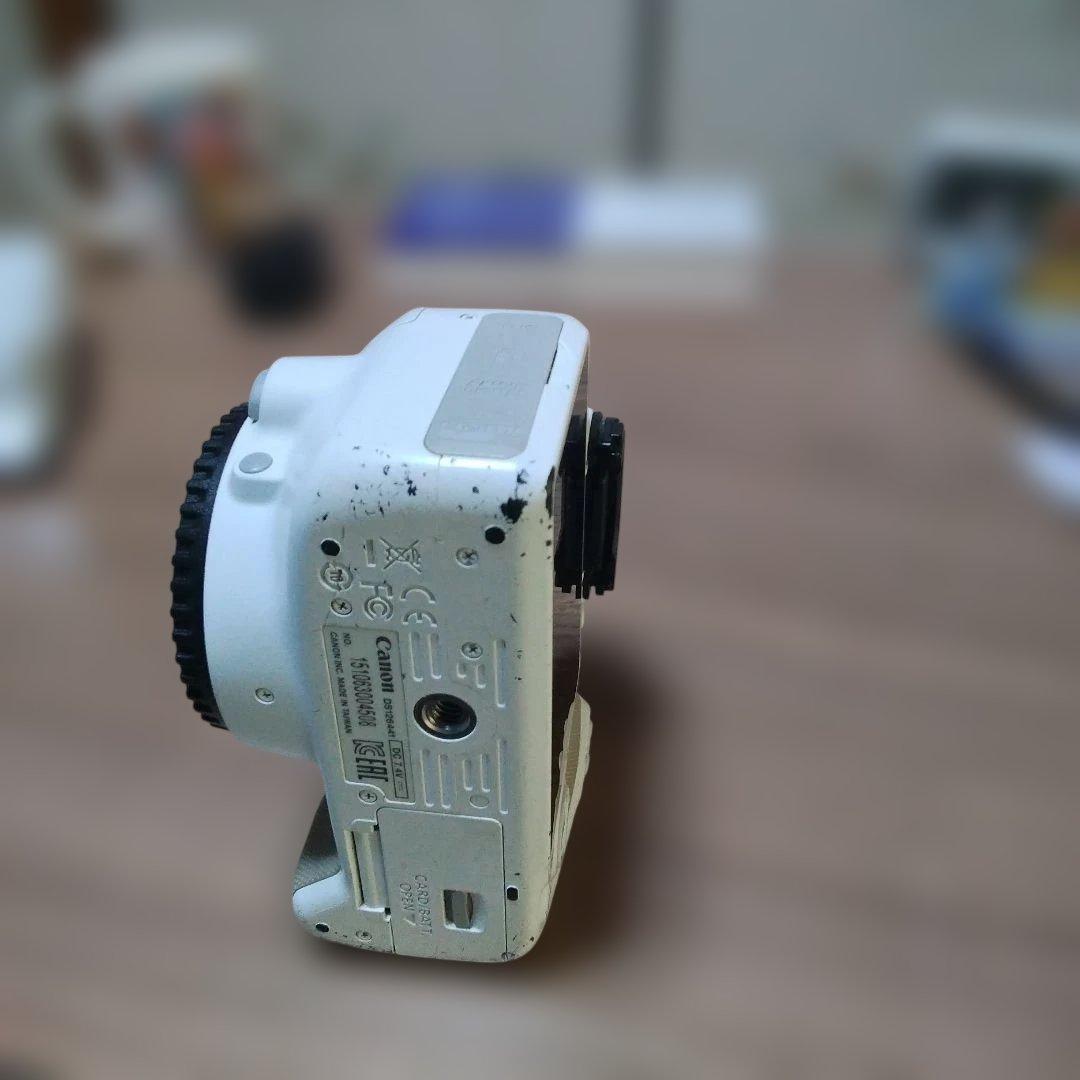 Canon EOS Kissｘ７ ホワイト 一眼レフカメラ