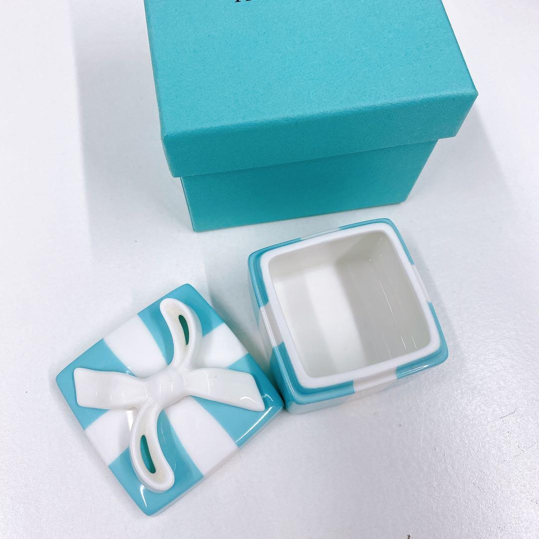 Tiffany & Co. ギフトボックス型小物入れ
