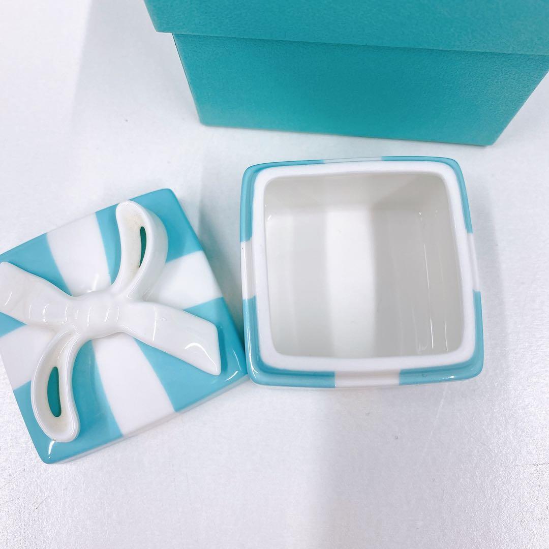 Tiffany & Co. ギフトボックス型小物入れ