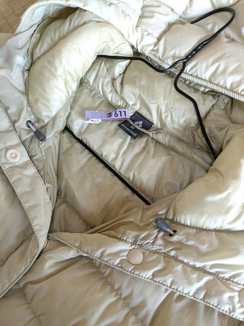 モンベル　スペリオダウントラベルコート　Mサイズ