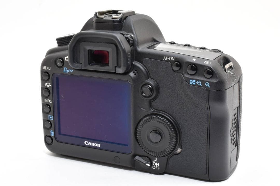 ショット数: 1456回 Canon EOS 5D Mark II #956