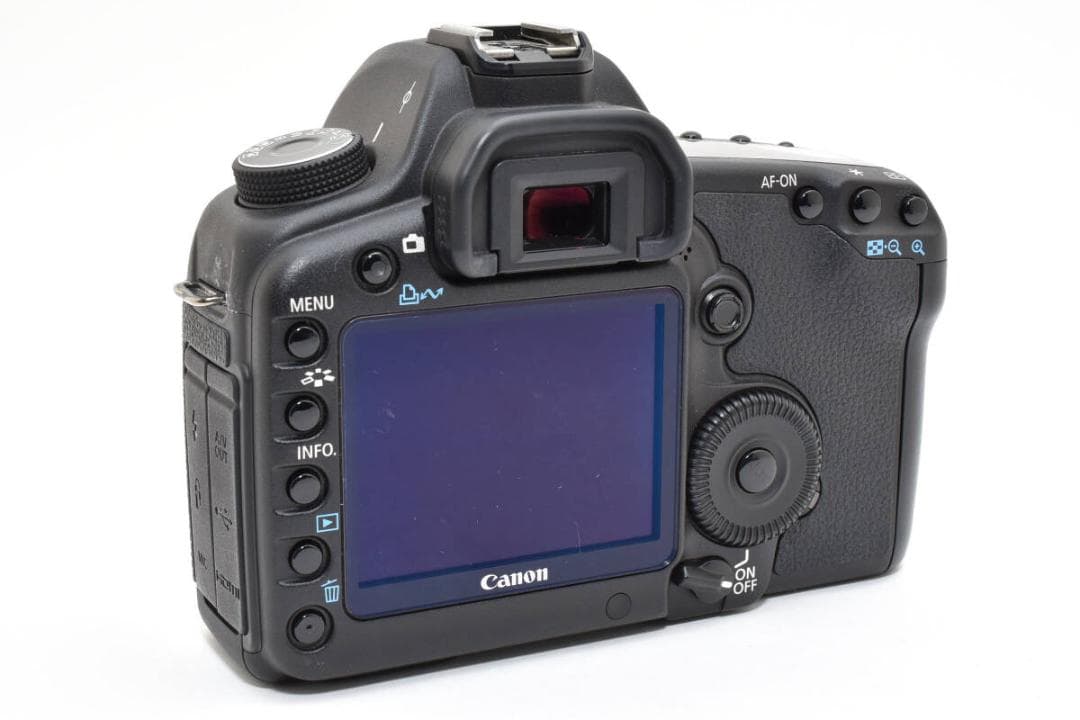 ショット数: 1456回 Canon EOS 5D Mark II #956