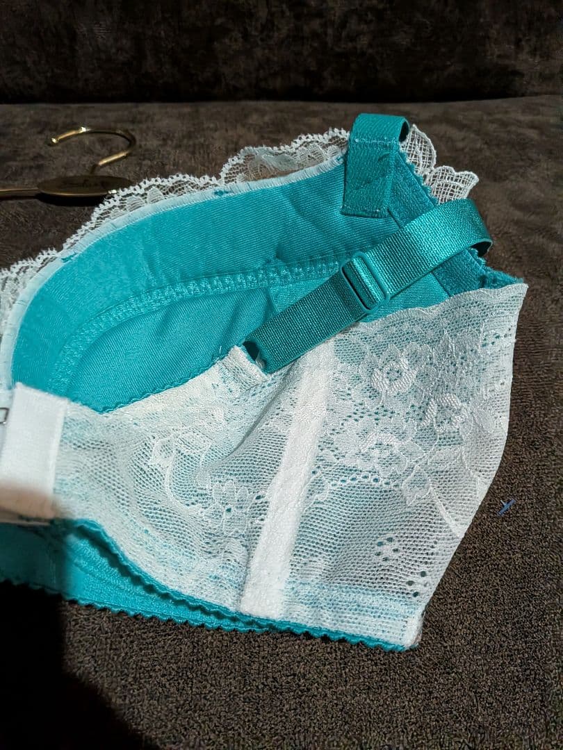 。ひっと様サルート23グループリッチベールブラジャーG65、ショーツMサイズ