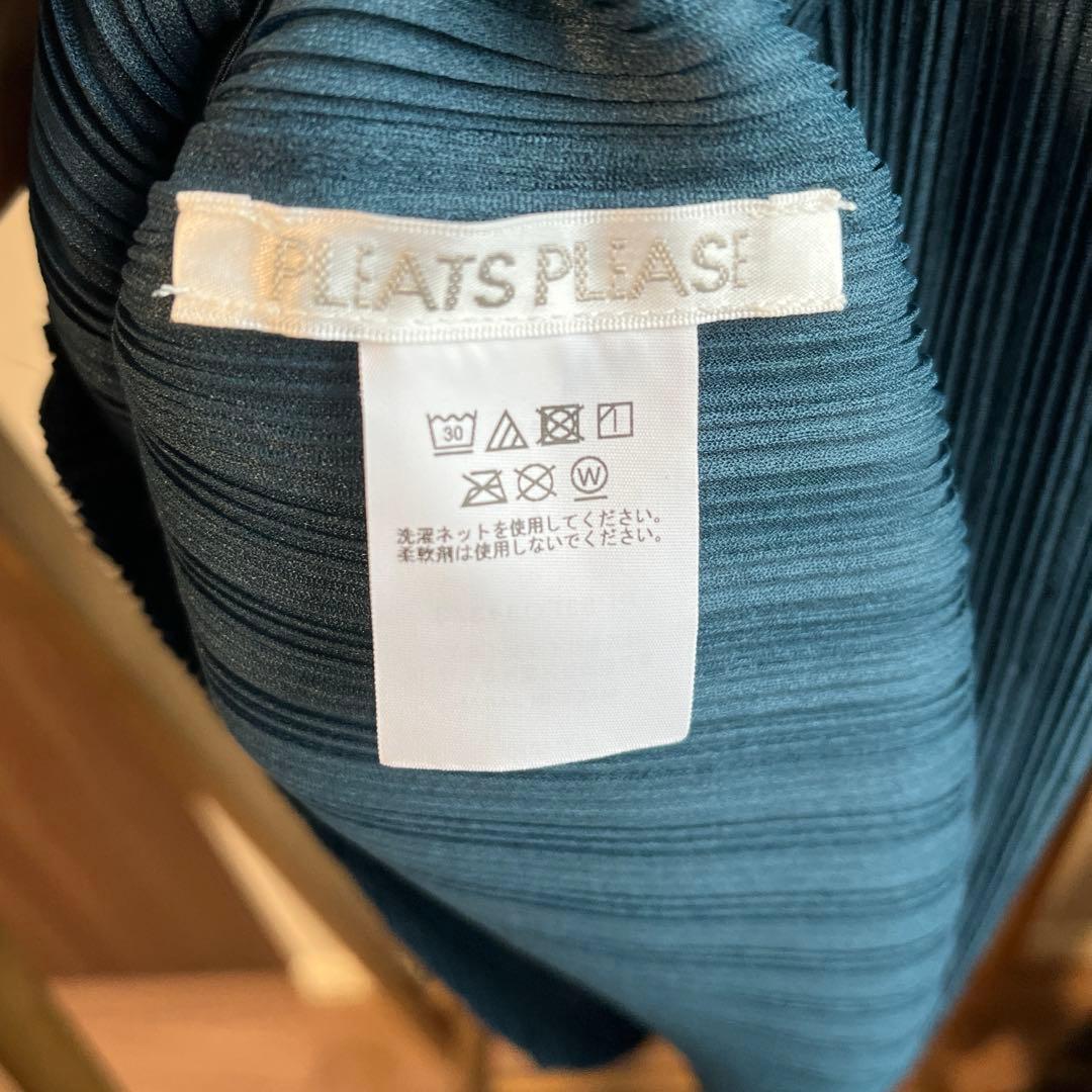 新品未使用　RIB PLEATS NOVEMBERサイズ3