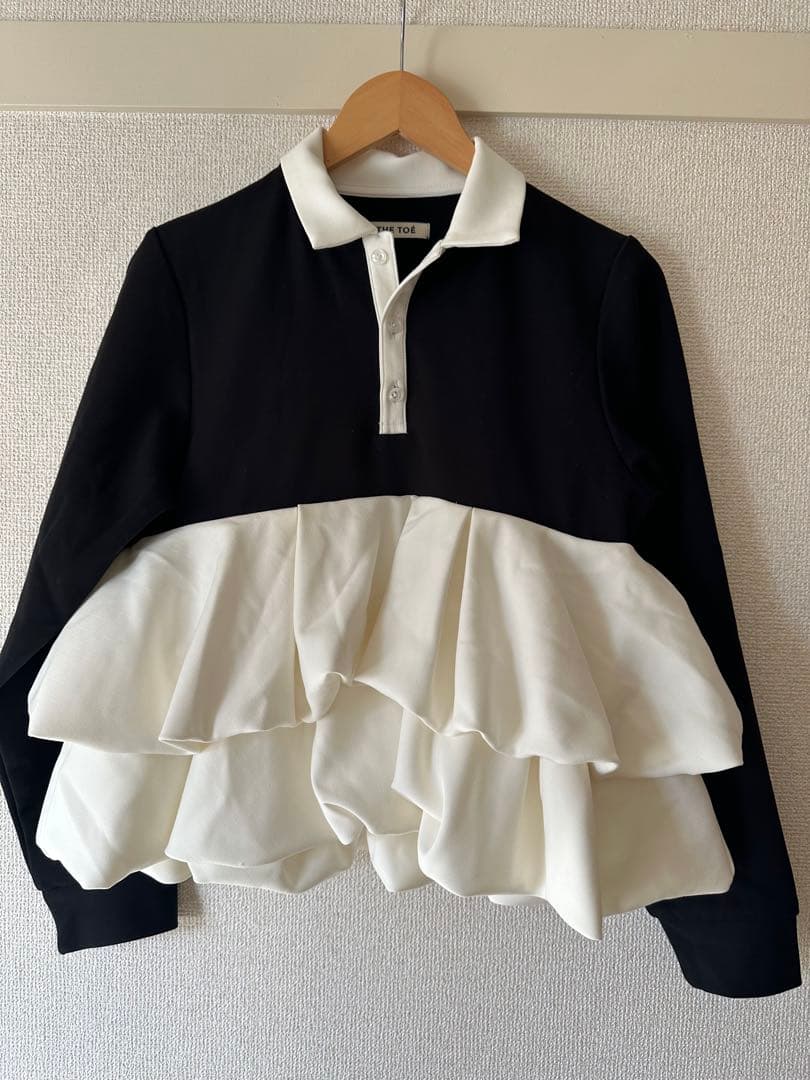 thetoé Hydra Peplum Tops