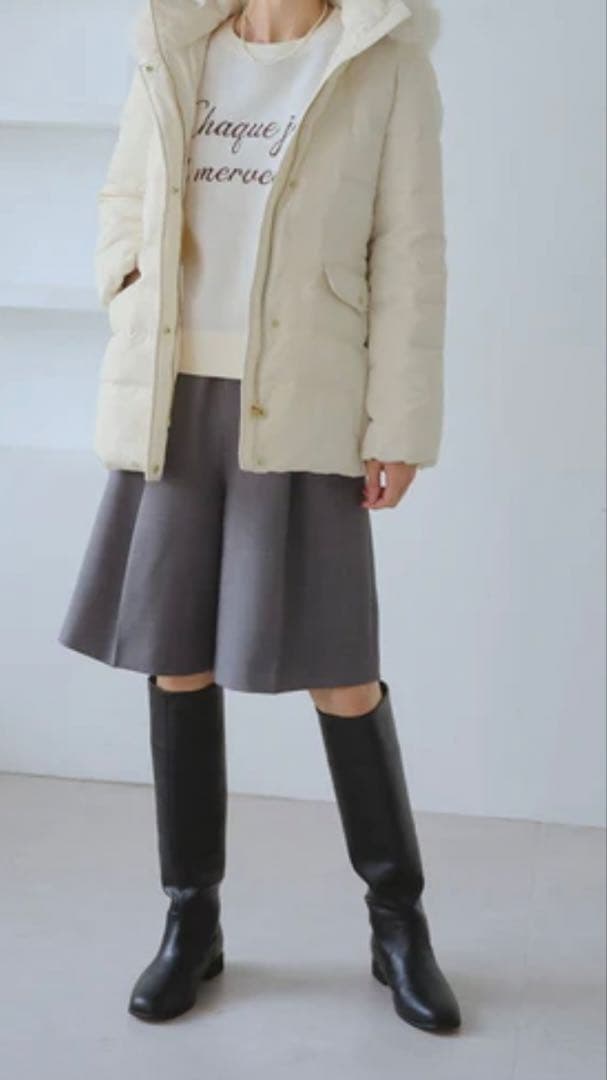 ファー付きダウンミドル丈コート