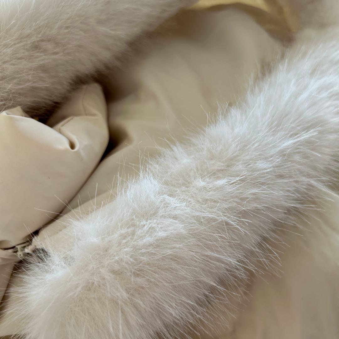 ファー付きダウンミドル丈コート