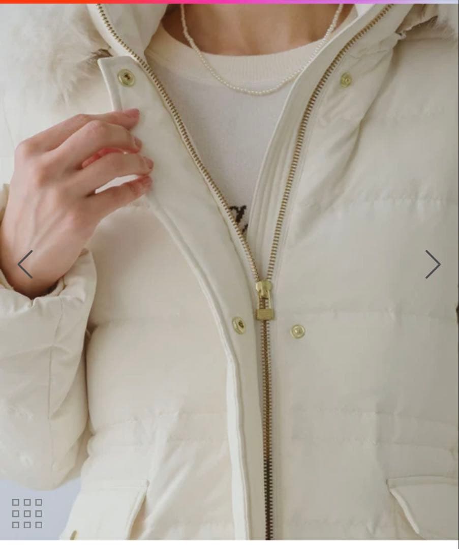 ファー付きダウンミドル丈コート