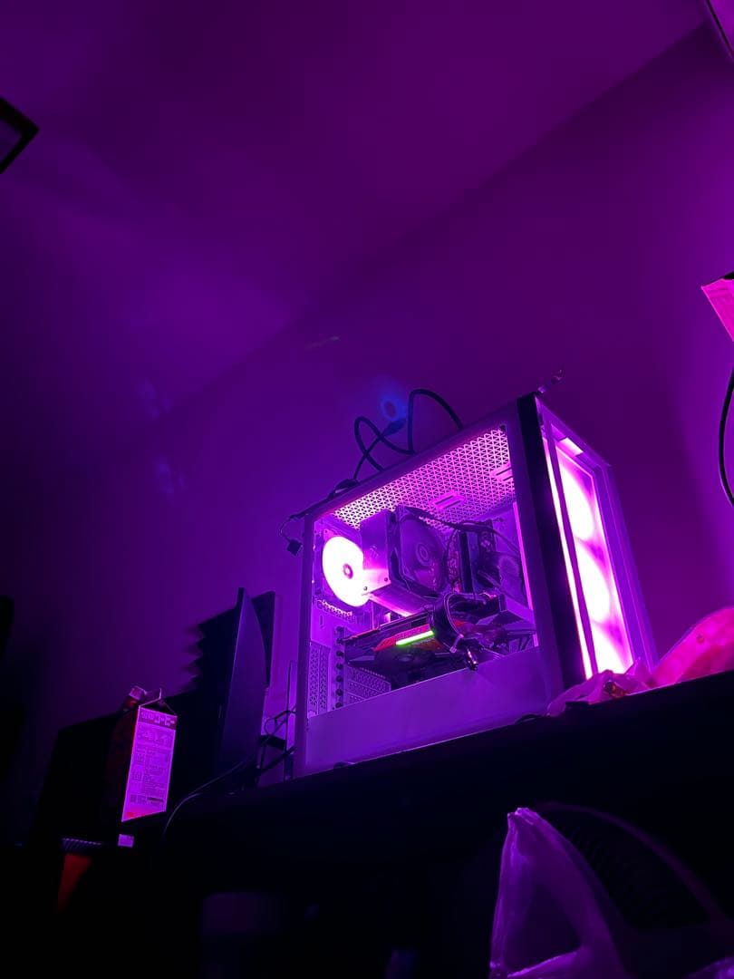 ゲーミングPCRTX2080搭載ホワイトミドルタワーケース RGBファン搭載