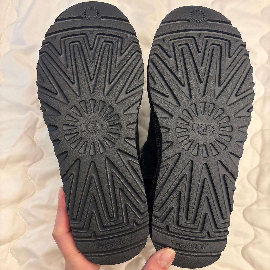 UGG ムートンショートブーツ　23センチ
