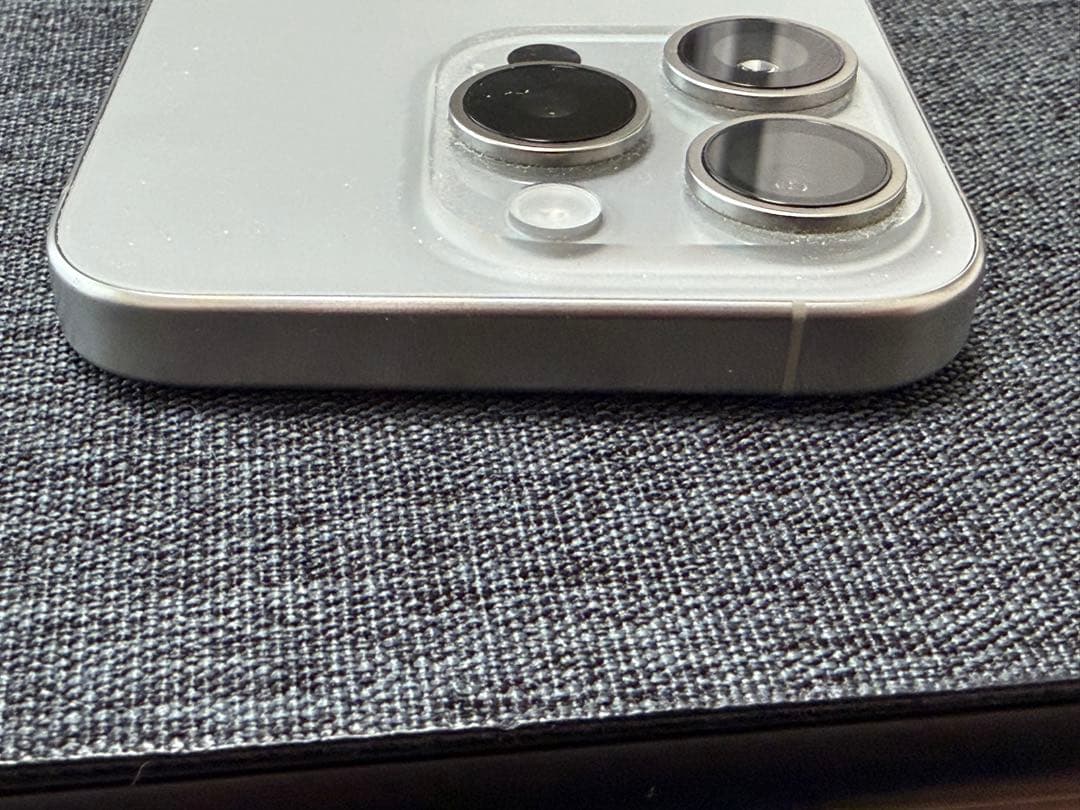 iPhone 15 Pro 128GB ナチュラルチタニウム 動作確認済