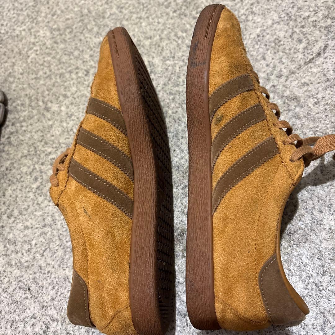 adidas タバコ　ブラウン　スニーカー