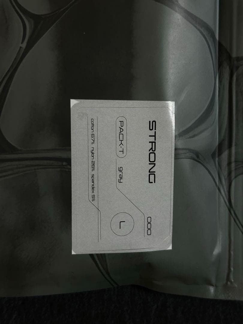 STRONG PACK TEE (GREY) 長袖