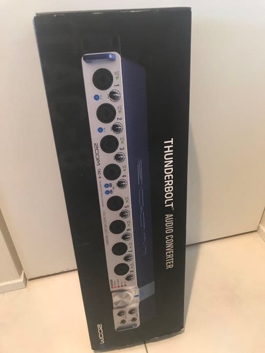 zoom tac 8 オーディオ超高速インターフェース