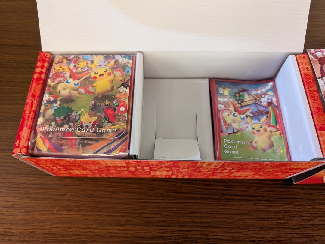 【最終値下げ】トウホクのピカチュウ　PSA8　 ボックス、サプライ付き