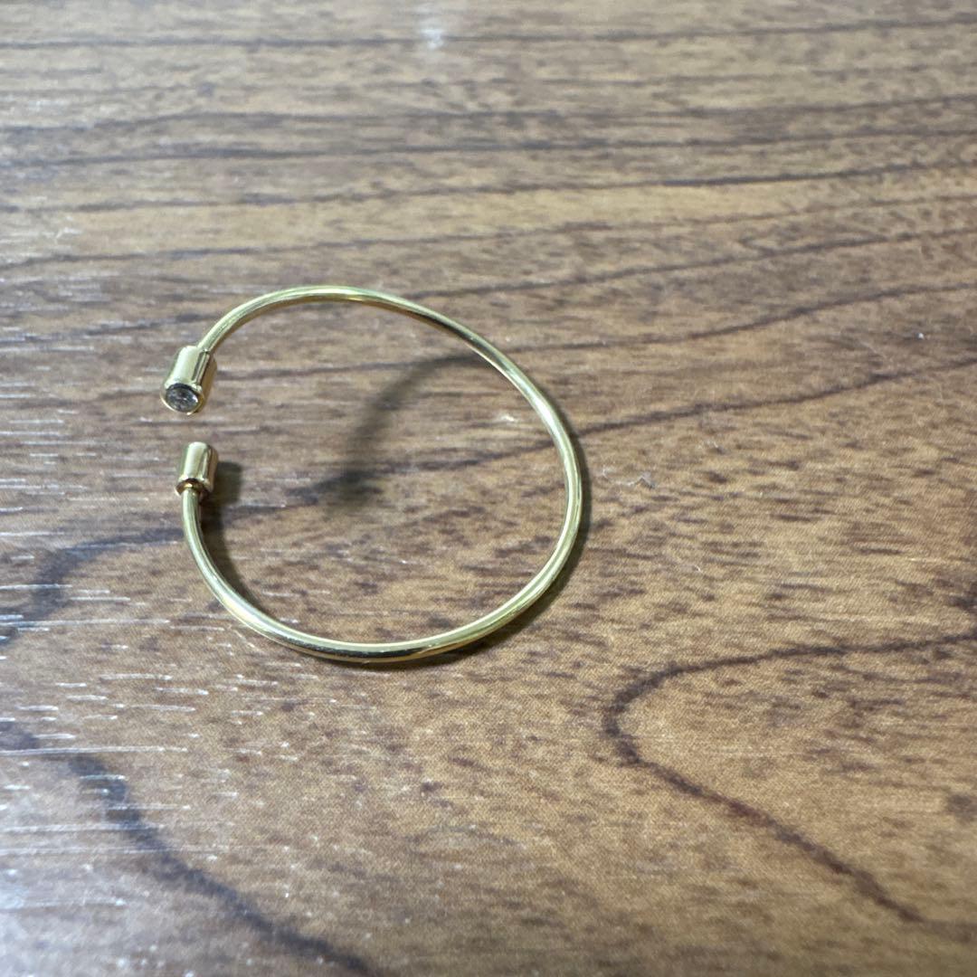 アクセサリー SHIHARA DIAMOND TWIST ROUND PIERCE03