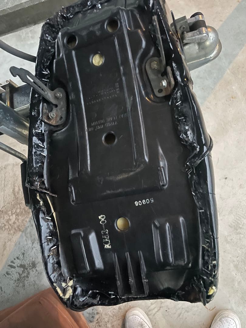 VT250F 三段シート 60cm 希少✨️写真4.5.6取り付けイメージ