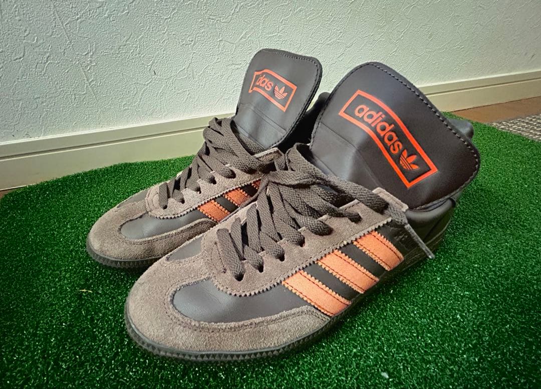 靴 adidas handball spezial