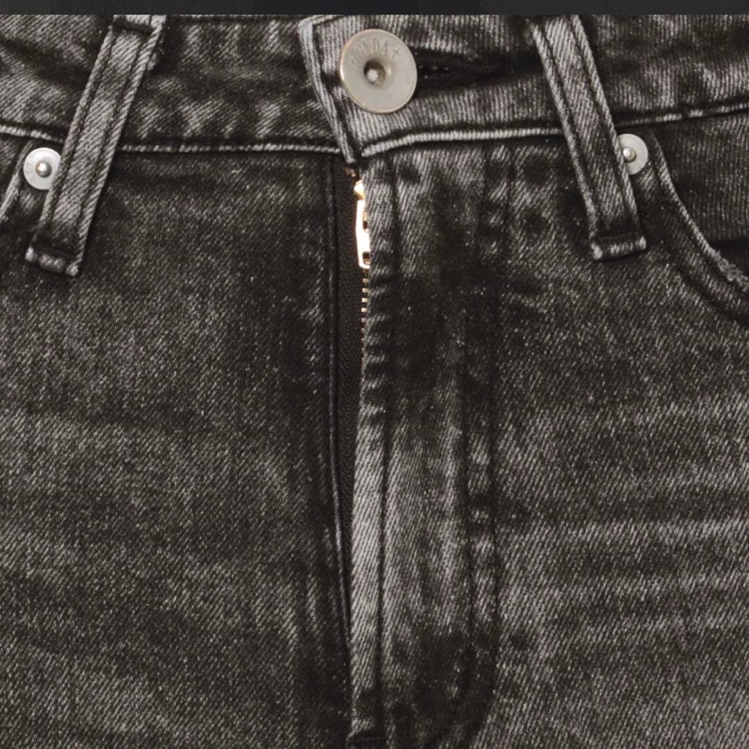 新品未使用タグ付き GYDA H/Wインナーリップドスキニーデニムパンツ