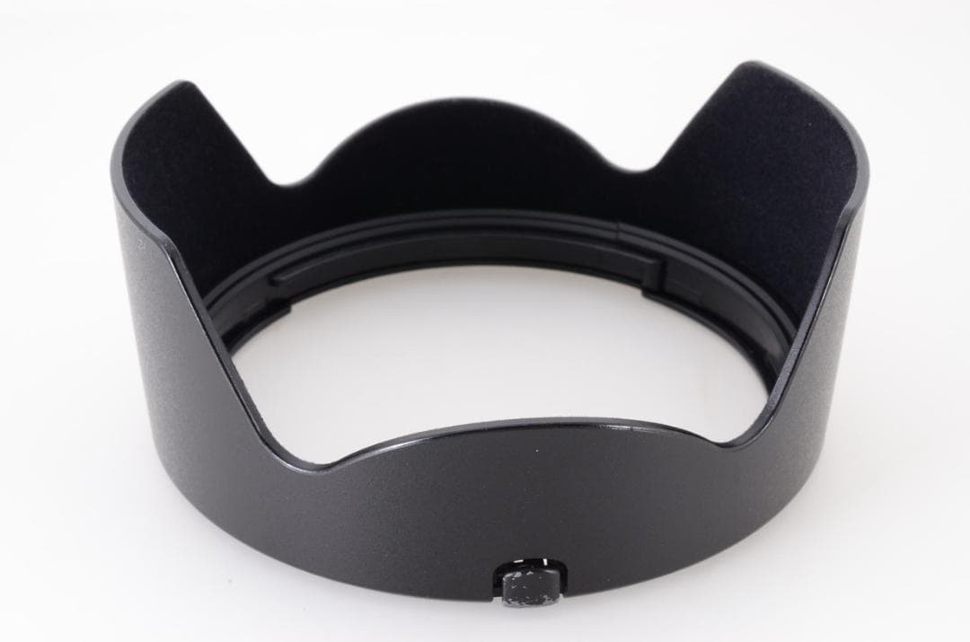 【❄生産完了品❄】Canon キヤノン レンズフード EW-83L 安心の純正品