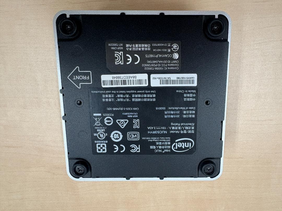 Intel NUC NUC5I3RYH　ミニPC