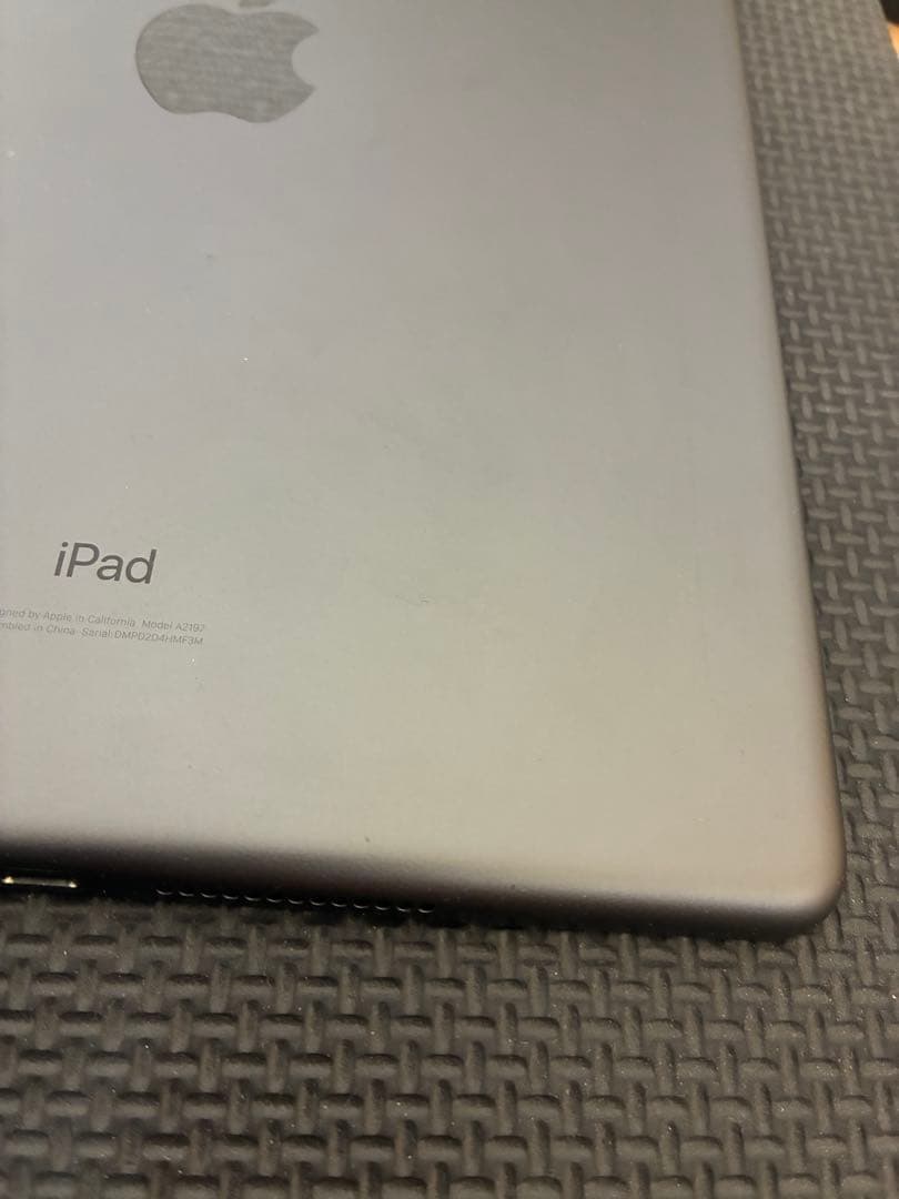 iPad 第7世代32GB Wi-Fiモデル スペースグレイー バッテリー94%