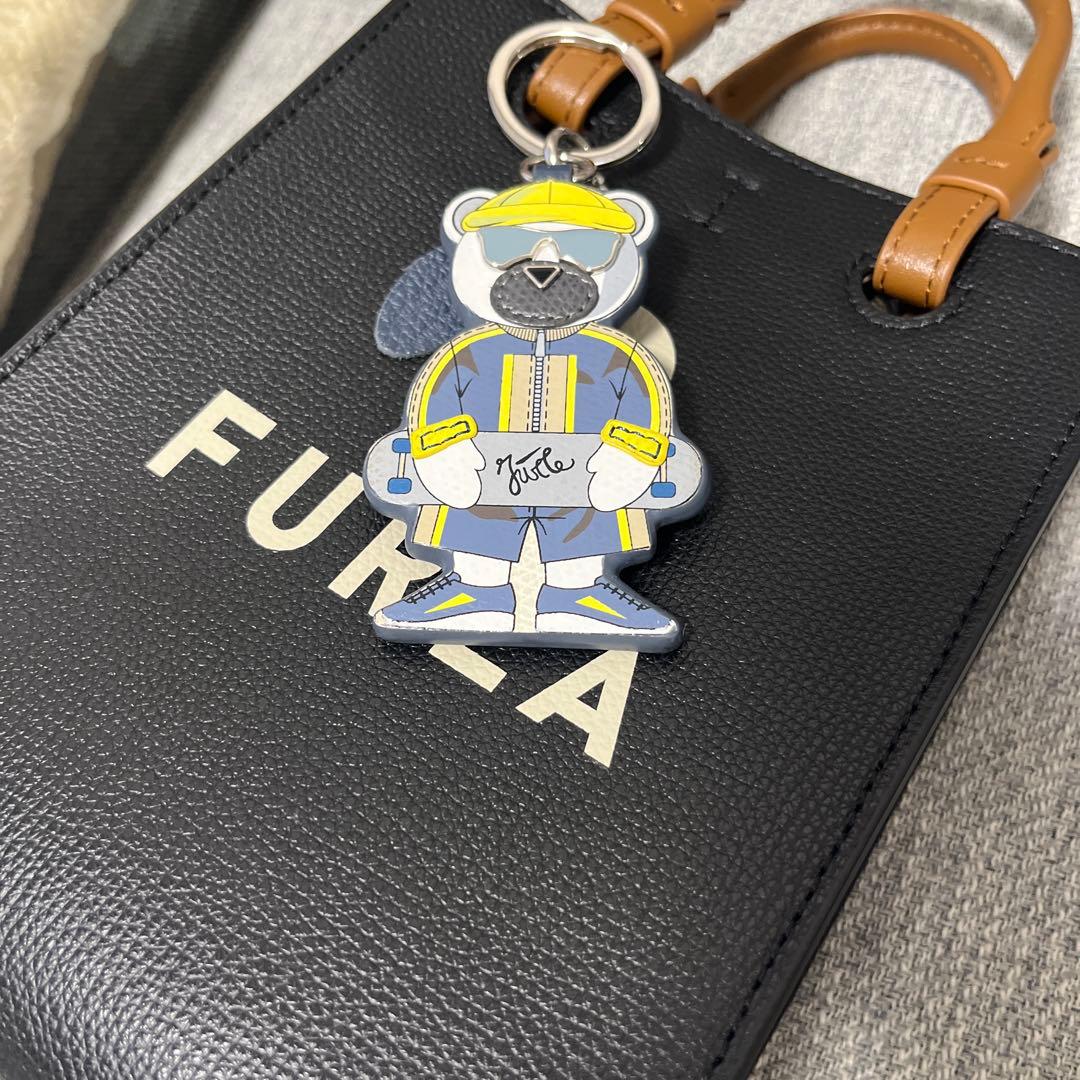 FURLA ショルダーバッグ　キーリング付き