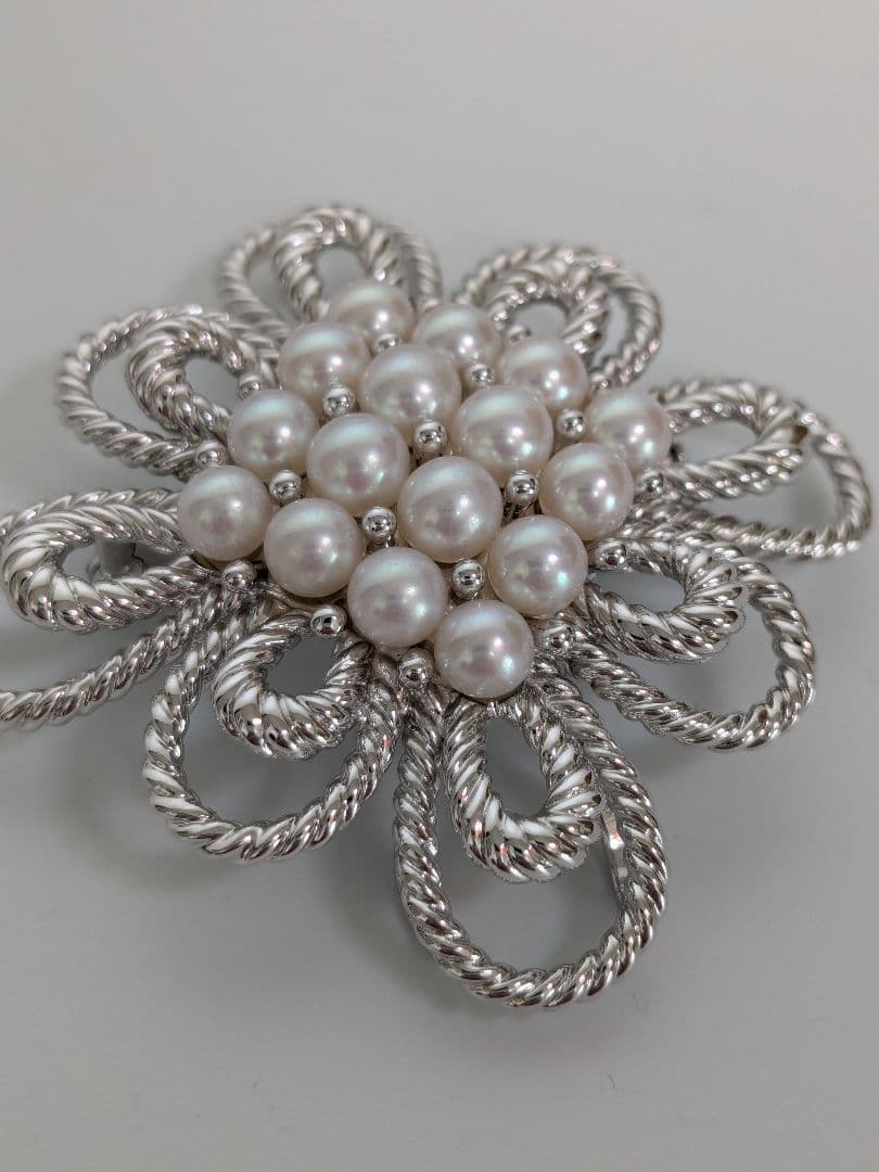 TASAKI　パールブローチ　ケース付き