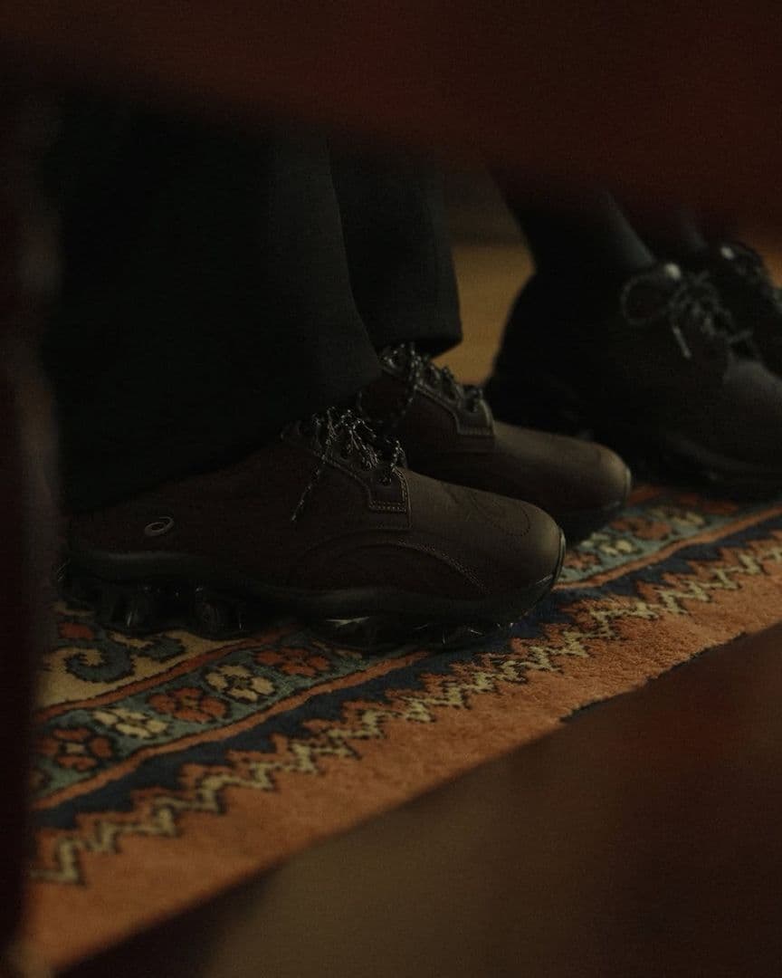 今週限定ASICS　GEL-KINETIC SP　ブラウン