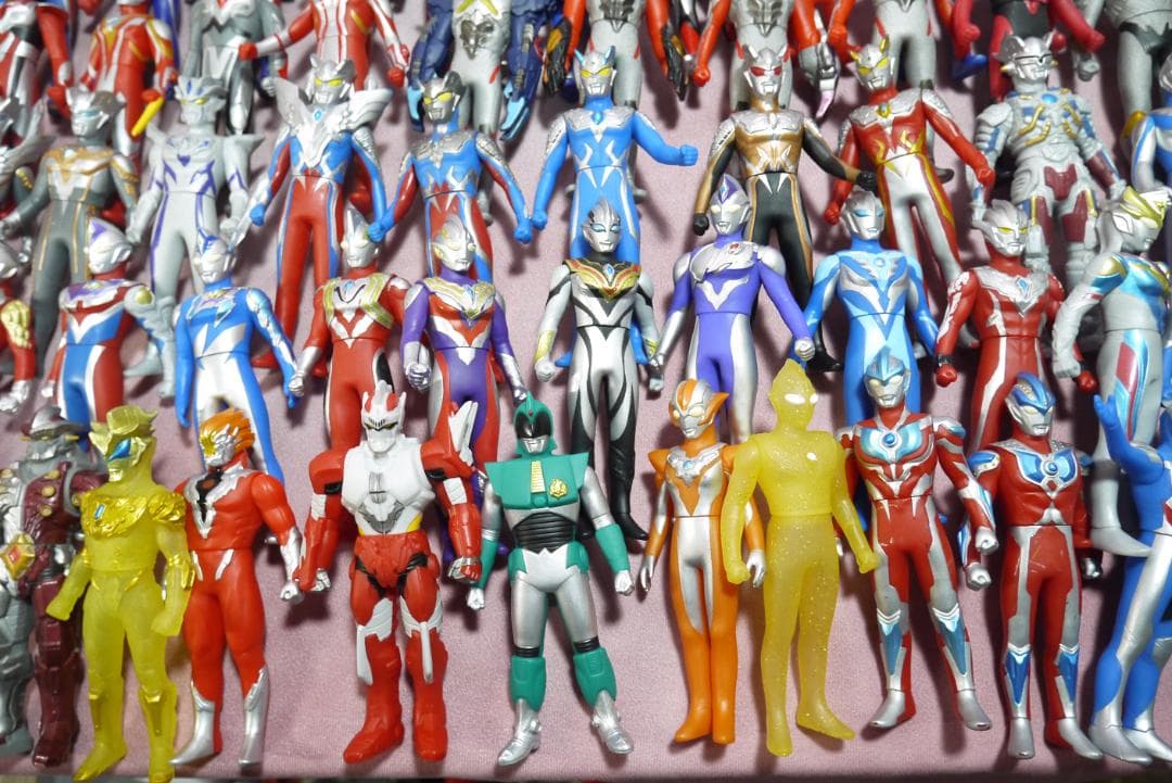 ウルトラヒーローシリーズ500　ウルトラマン　ソフビ　145体