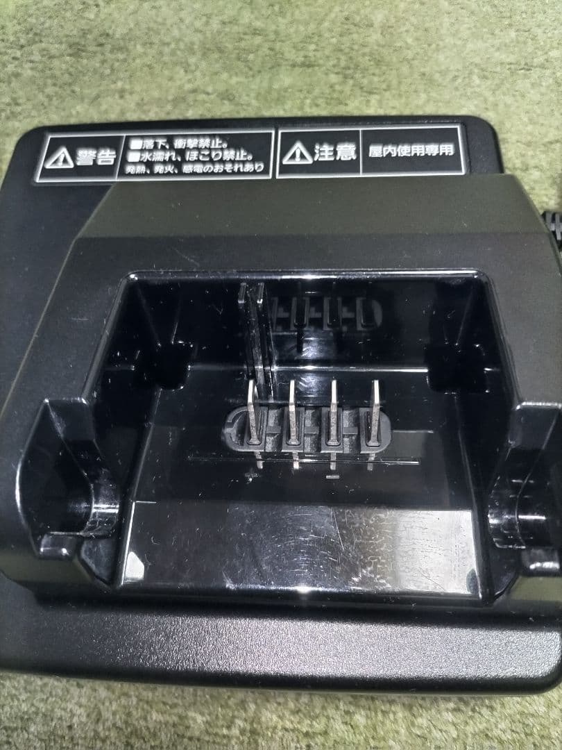 パナソニック　電動アシスト自転車用急速充電器　NKJ074Z2