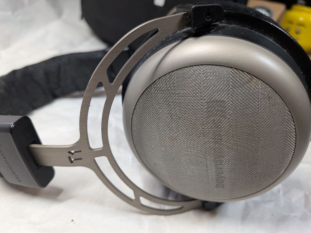 【ジャンク】beyerdynamic T1 2nd (左側不動 )
