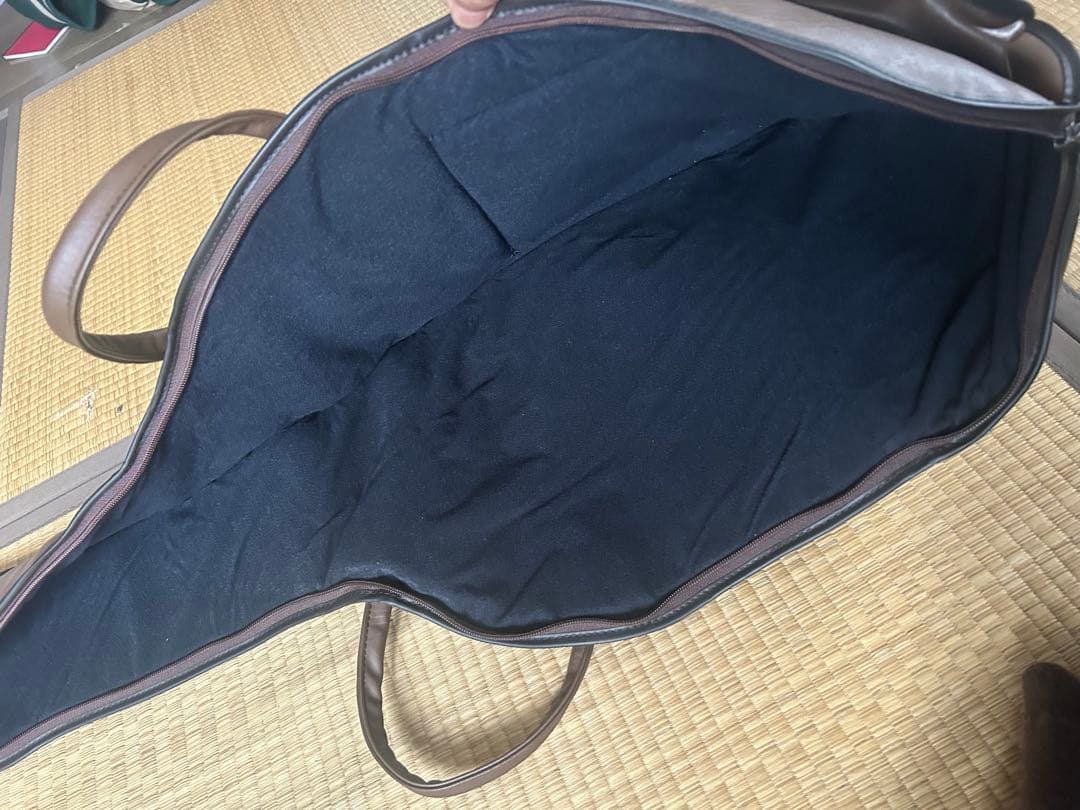 Telecasterタイプ（Fenderギターケース付き）