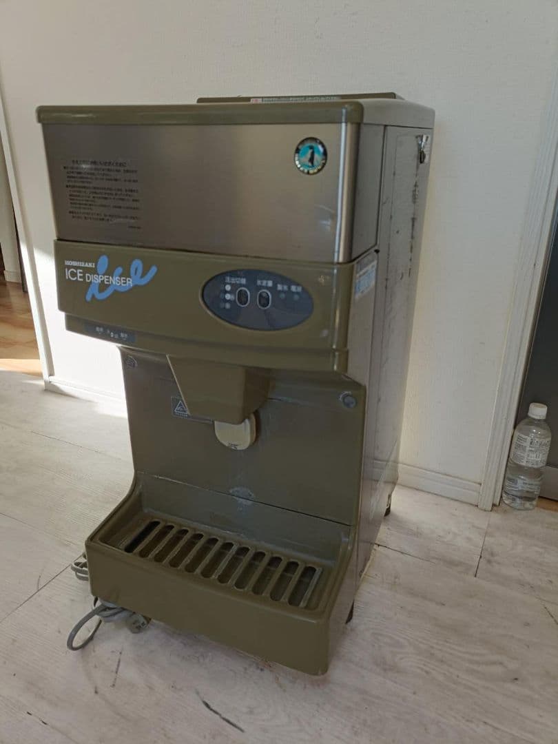 ホシザキ 業務用全自動製氷機 チップアイス 　 卓上ウォーターディスペンサー