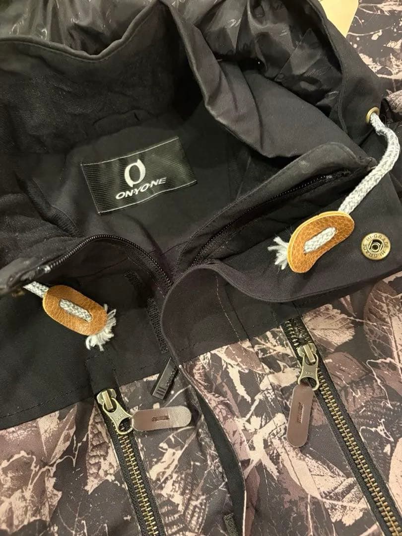 バ*グ様 オンヨネ　ONYONE スノーボードウェア　スキーウェア