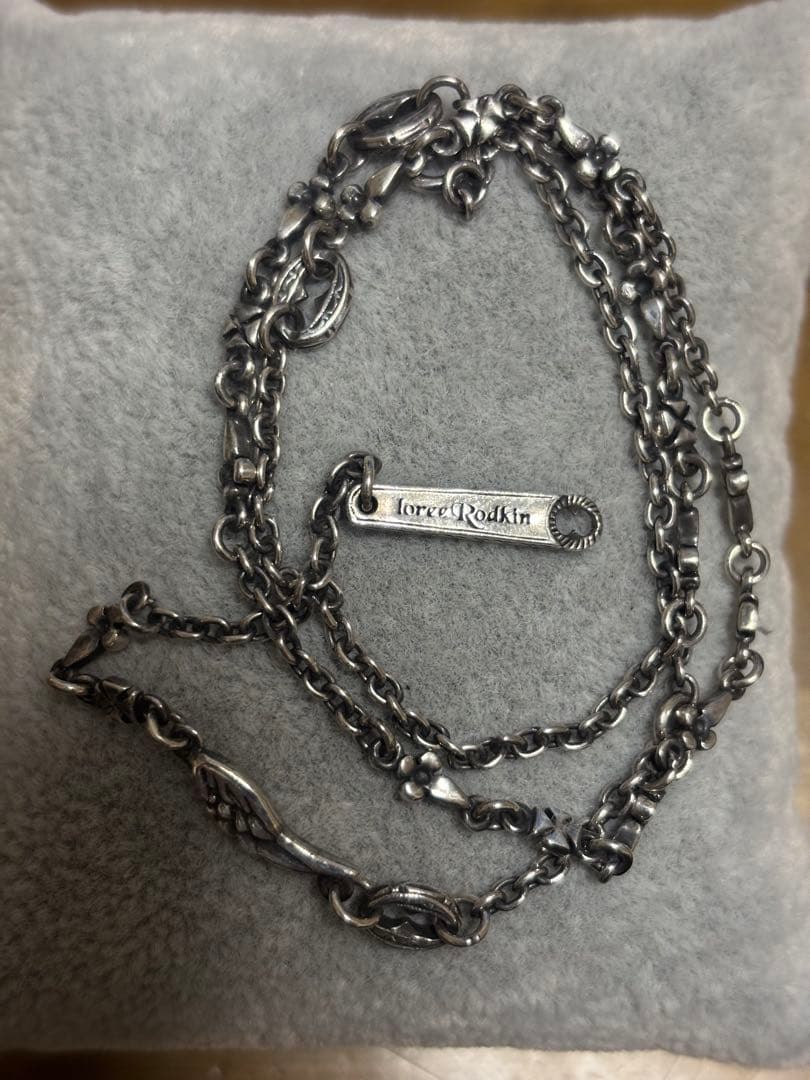 Loree Rodkin ローリーロドキン　クロス、フェザー、丸型ネックレス