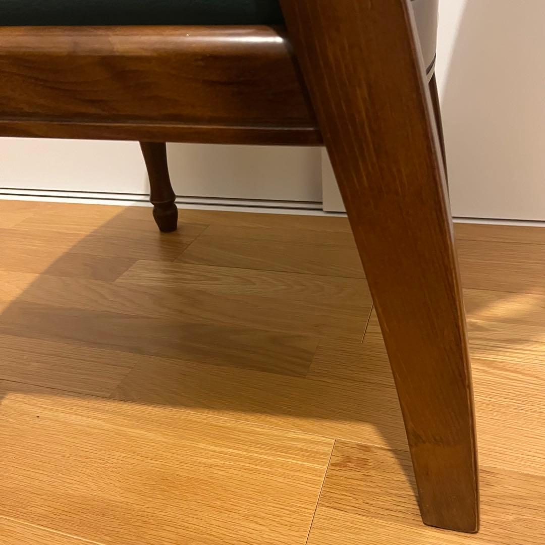 訳アリ カリモク アームチェア 緑レザー 木製椅子 キツツキ　廃盤品　送料込み③