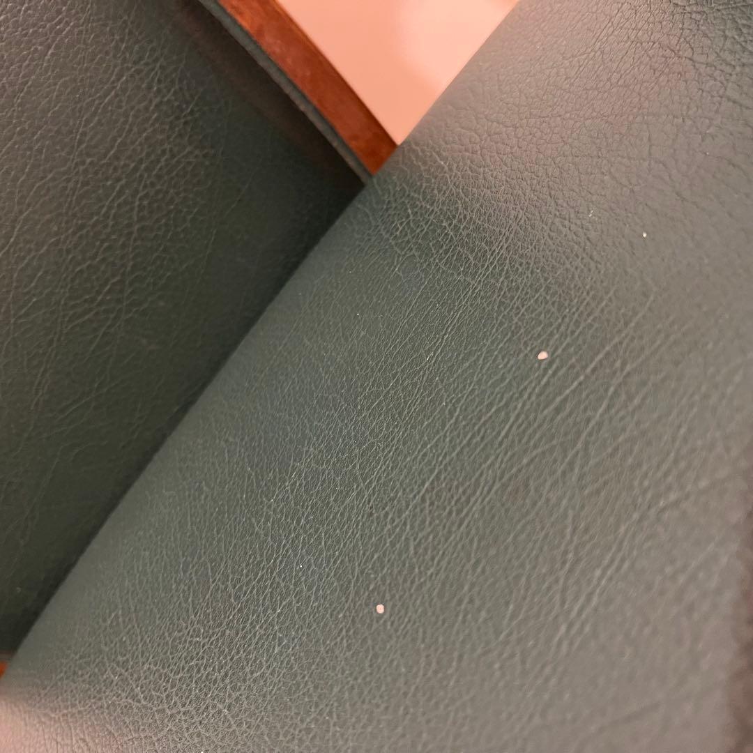 訳アリ カリモク アームチェア 緑レザー 木製椅子 キツツキ　廃盤品　送料込み③